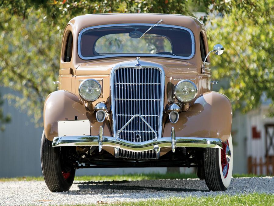  Ford V8 Deluxe 3-Window Coupe 1935 года  (фото 8 из 20)